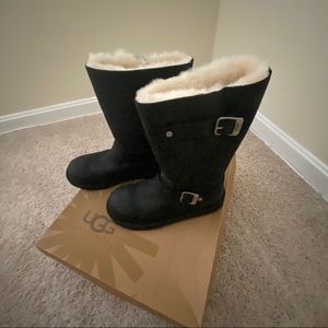 Kensington Uggs in Black size 8